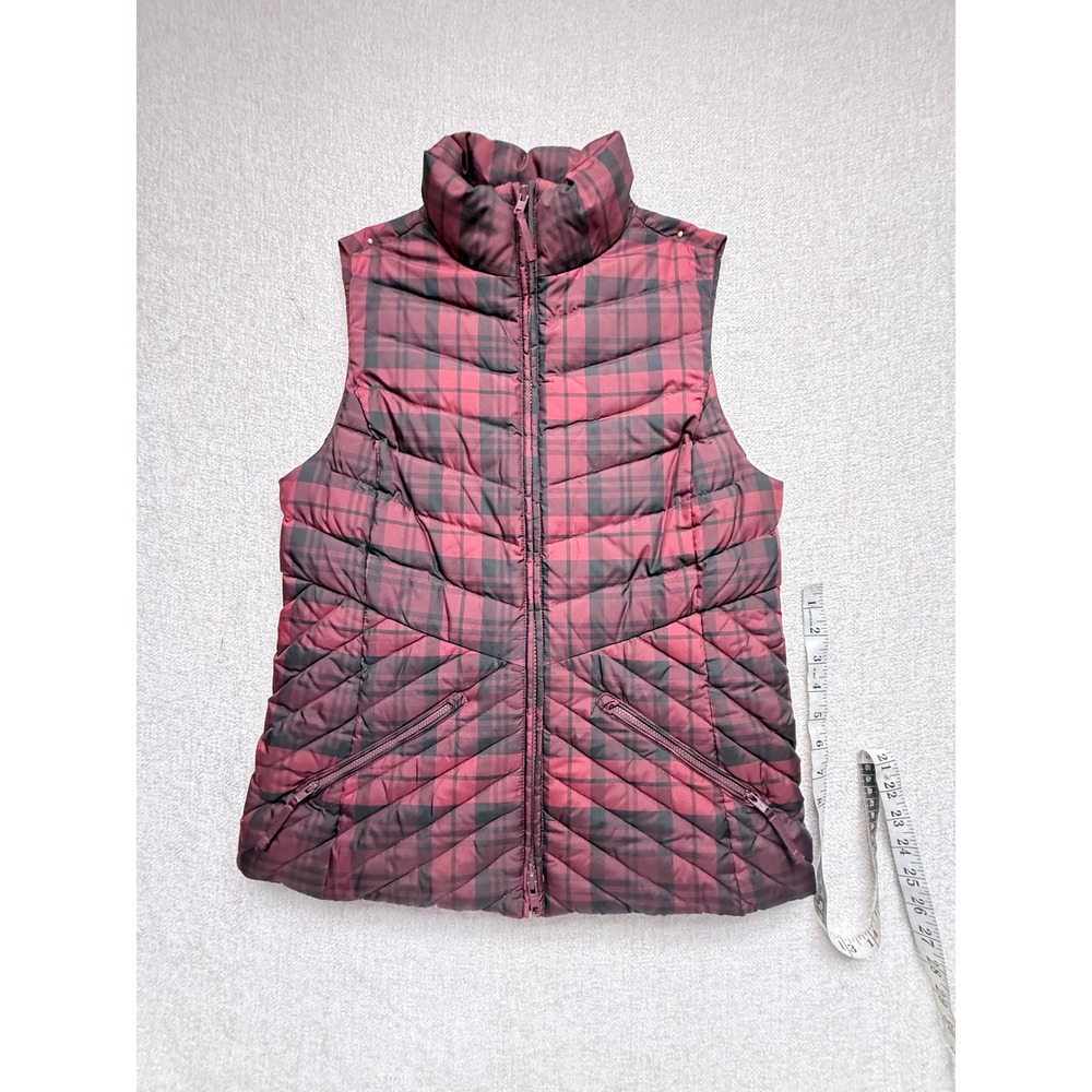Talbots Women Red Black Plaid Puffer Vest Small Full Zip Quilted Sleeveless